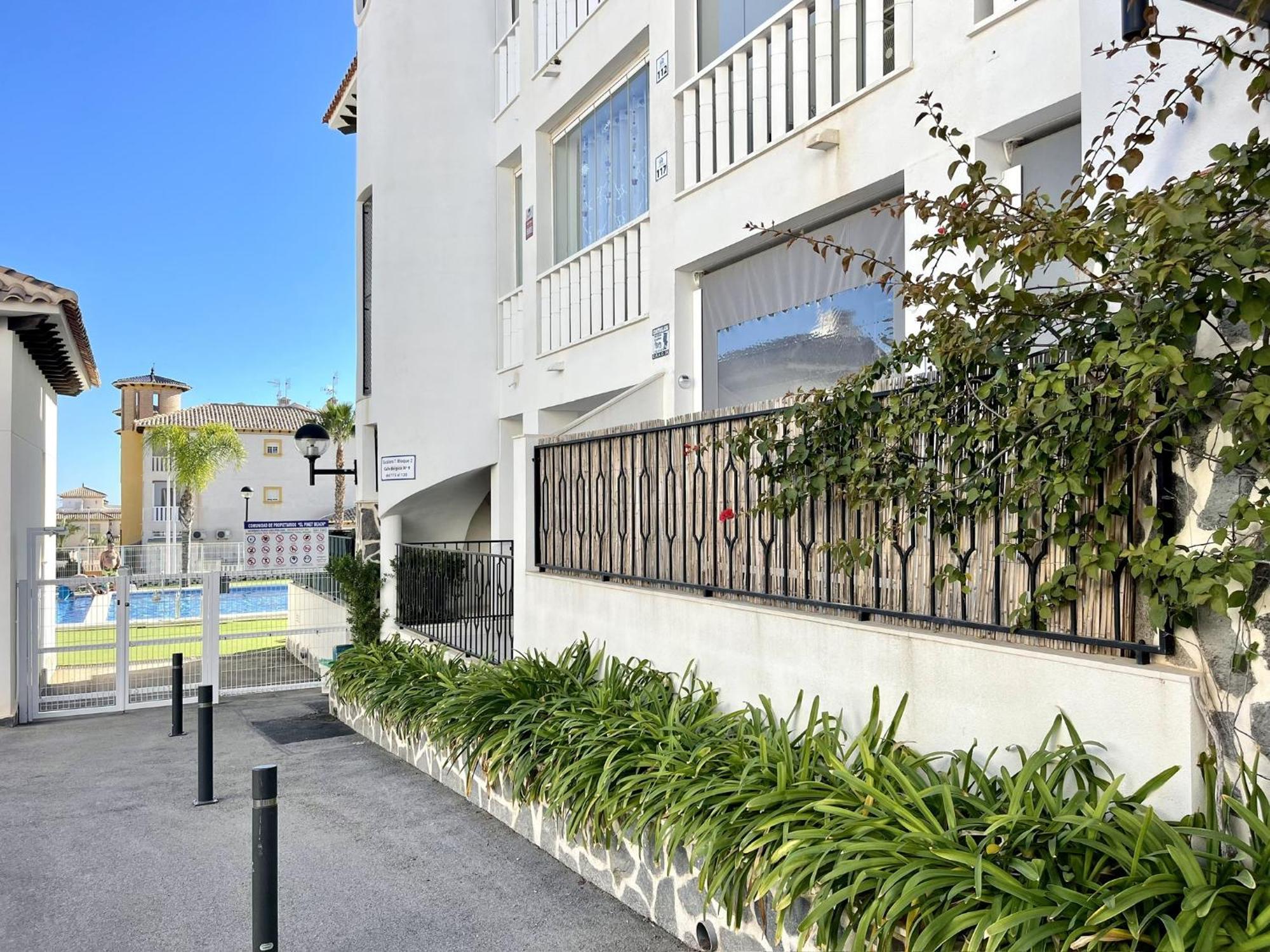Playa Del Pinet 2 *
